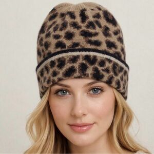 Leopard Print NWOT Women’s Knit Beanie Hat Tan & Black Animal Print Winter Cap